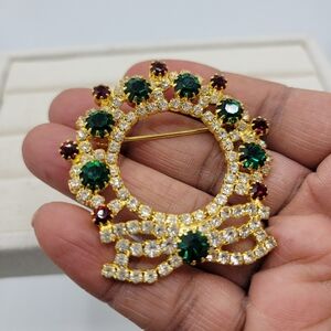 Vintage Christmas Brooch • Goldtone W/ Colorful Rhinestones • Wreath